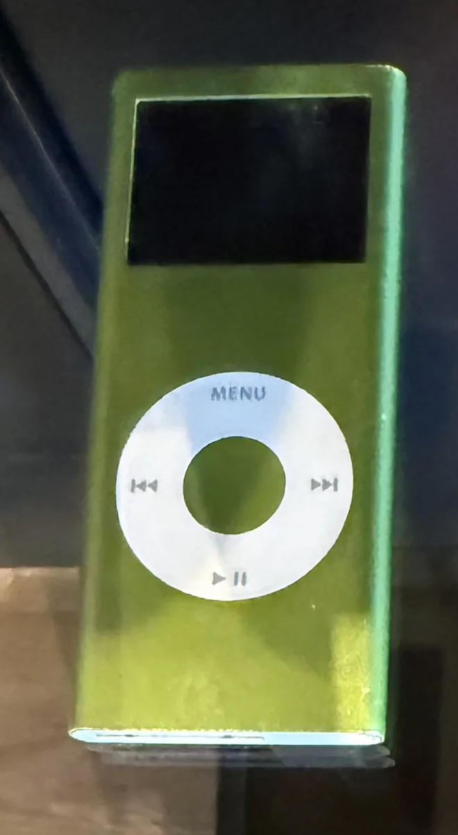 Apple iPod nano (2nd Generation) 4GB - Green -  - NOSTOS