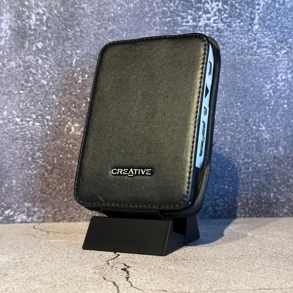 Creative Nomad Jukebox Zen Xtra 40GB - Very Good - NOSTOS Duluth GA - view 2