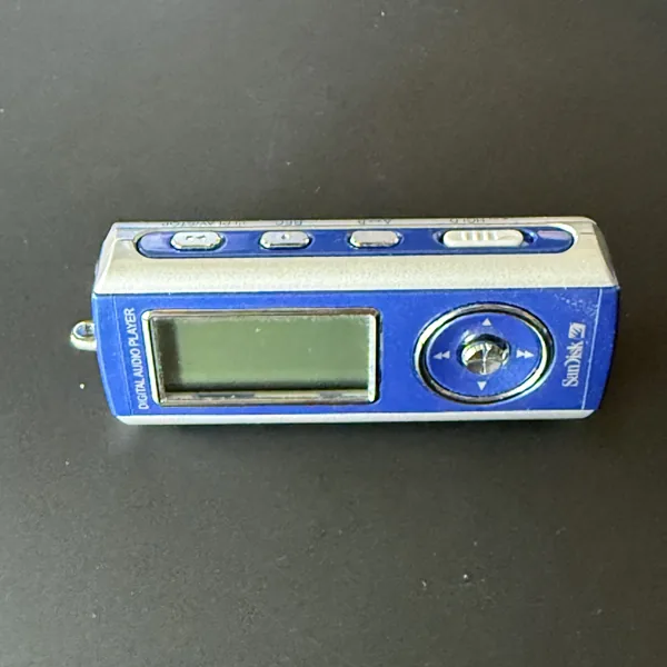 SanDisk Sansa m230 (SDMX1-512R) - Blue - Very Good - NOSTOS Duluth GA