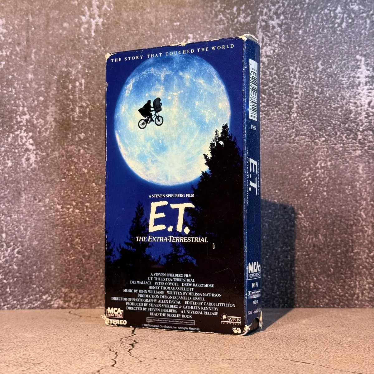 E.T. The Extra-Terrestrial — Good — NOSTOS Duluth GA
