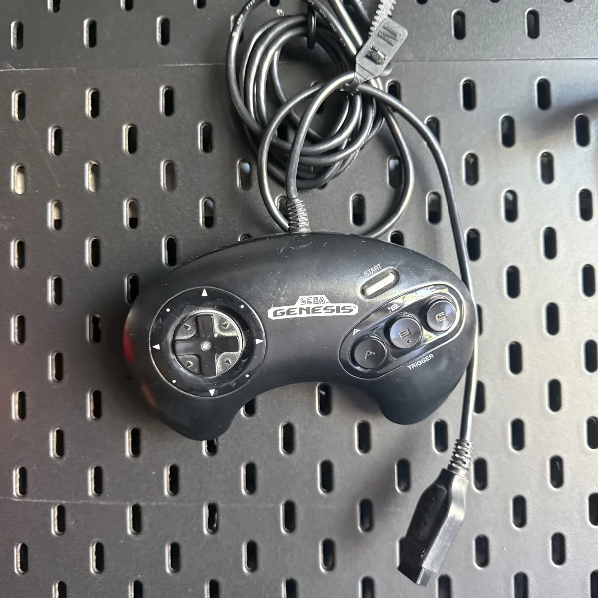Sega Genesis 3-Button Controller - Sega Genesis - Good - NOSTOS Duluth GA