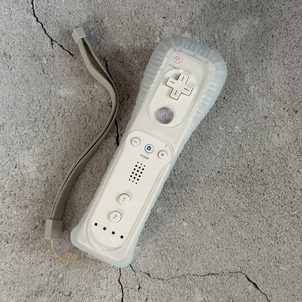 Wii Remote (White) - Nintendo Wii - Loose - NOSTOS Duluth GA