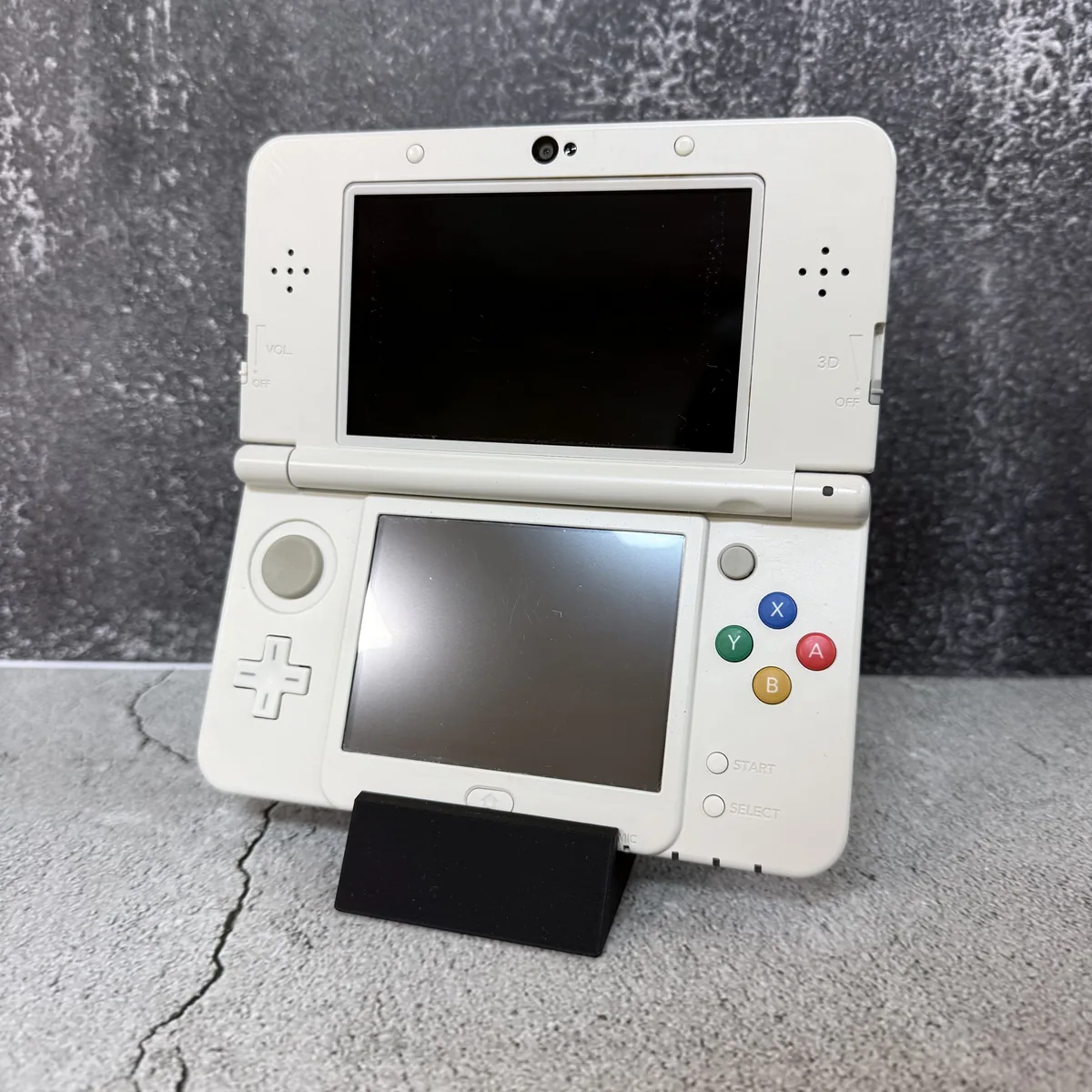 New Nintendo 3DS Super Mario White Edition - Nintendo 3DS - Loose - NOSTOS Duluth GA