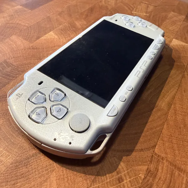 Sony PSP-2000 Felicia Blue (Japanese) - PSP - Very Good - NOSTOS Duluth GA