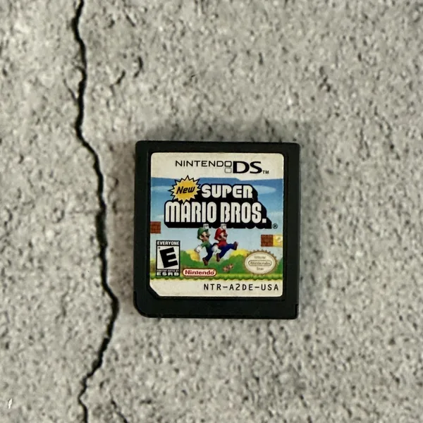 New Super Mario Bros. - Nintendo DS - Loose - NOSTOS Duluth GA