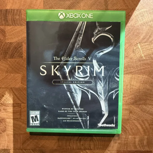 The Elder Scrolls V: Skyrim Special Edition - Xbox One - Box & Game (No Manual) - NOSTOS Duluth GA
